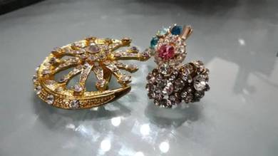 Combo Kerongsang Brooch