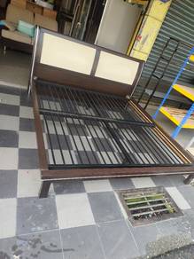 king size bed and Matress 12 inci 