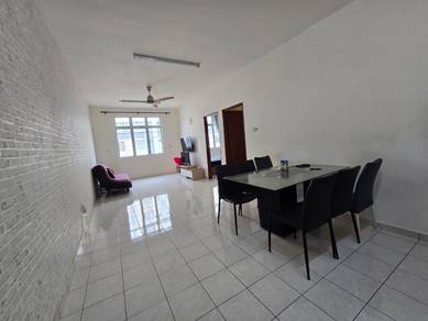 Apartment For Rent in Angkasa Apartment