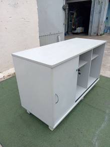 B573   Almari Rendah L.4' Low Cabinet Light Grey