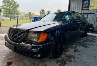 Mercedes Benz S420 420 L (CBU) in Masai, JHR