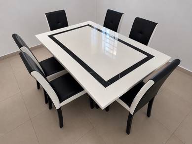 FOR SALE - MODERN DINING TABLE SET (6 seater)