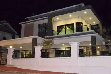 Bungalow House For Sale in Ipoh,PRK