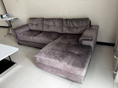 Good condition L-shape sofa for sale