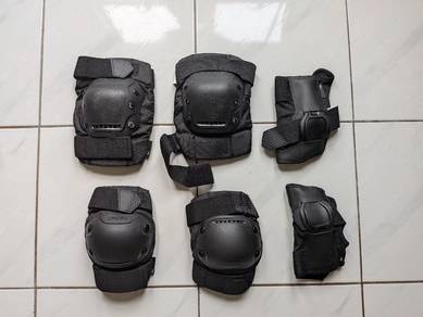 Rollerblades protective gear
