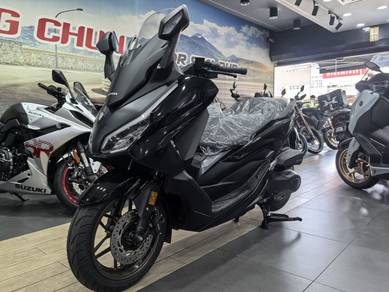 Honda Forza 250