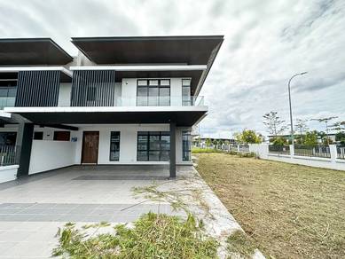 Semi-Detached House For Sale in Sungai Buloh,SGR