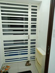 Condominium For Rent in TreeO