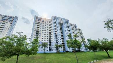 Apartment For Sale in Taman Desaminium