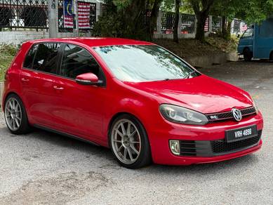 Volkswagen Golf GTi (MK6) in Taman Tun Dr Ismail, KUL