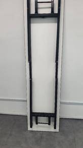 Meja Panjang