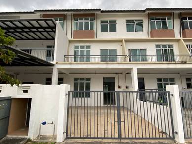 3-storey Terraced House For Sale in Rawang,SGR