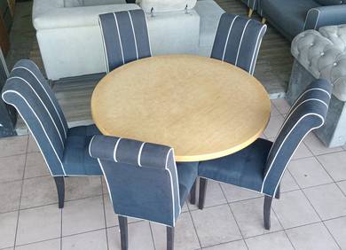 meja makan 1 set