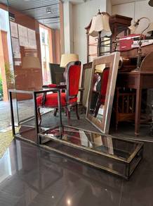 SFF Heavy duty IRON/METAL Glass WALL MOUNTED Rack