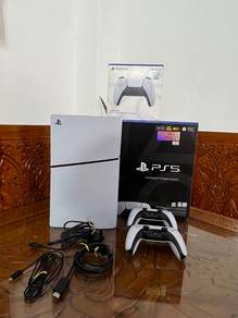 PS5 Digital Slim edition (825GB)