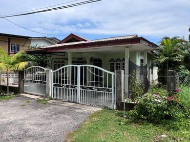 Bungalow House For Sale in Paka,TRG