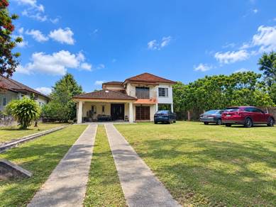 Bungalow House For Sale in Bukit Beruntung,SGR