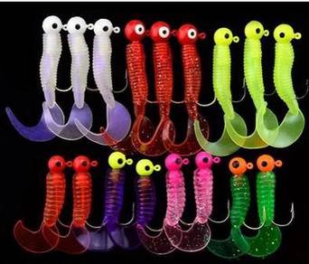 17pcs Soft plastic with Jighead