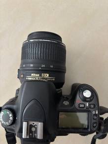 Nikon D80 18-55mm VR f/3.5-5.6
