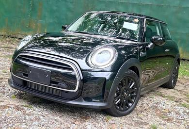 Mini Cooper PREMIUM PLUS PACKAGE ESSENTIAL TRIM in Pudu, KUL
