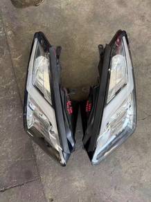 Gtr35 r35 nismo 2017 headlamp