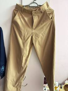 BO beige pants