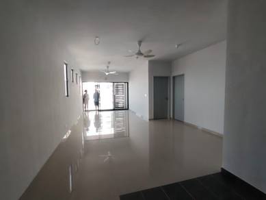 Apartment For Sale in Admiral Residences