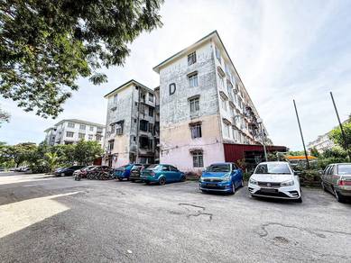 Apartment For Sale in Siantan Apartment