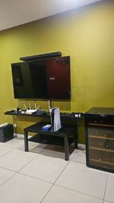Condominium For Rent in Midfields