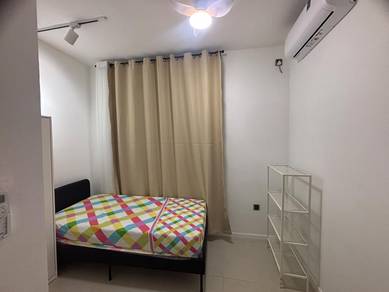 Room in Tebrau, JHR