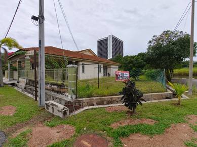 Semi-Detached House For Sale in Pulau Gedong,MLK