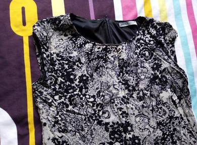 Pots dress in good condition