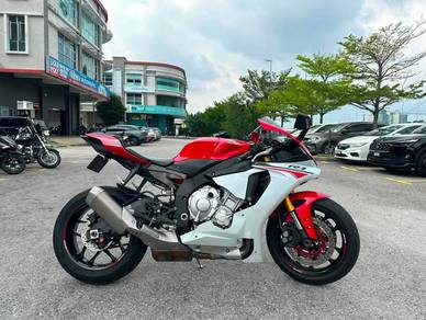 Yamaha YZF-R1