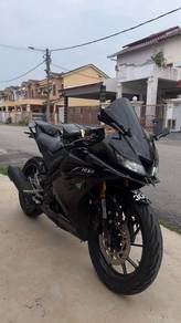 Yamaha R15