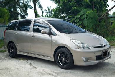 Toyota Wish X in Nibong Tebal, PNG