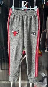 MU4883 Seluar Jogger Adidas NBA Chicago Bulls