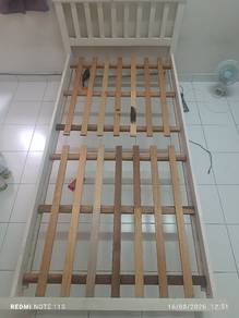 Katil, Almari dan Set Meja Study