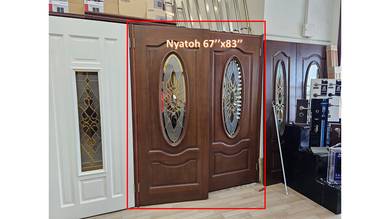 solid wooden door / pintu kayu