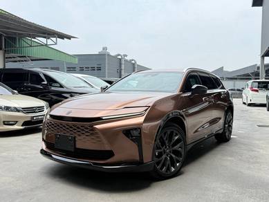 Toyota Crown SPORT RS in Bandar Kinrara, SGR