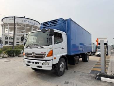 Recond 26 Kaki  Hino 500 GH8 Freezer For Sell