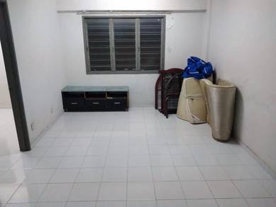 Apartment For Sale in Sri Rakyat Apartment