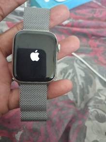 apple watch series 6 silver colour 