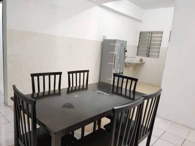 Room in Klang, SGR