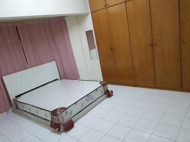 Room in Damansara, KUL