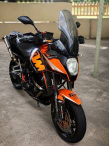 KTM 990