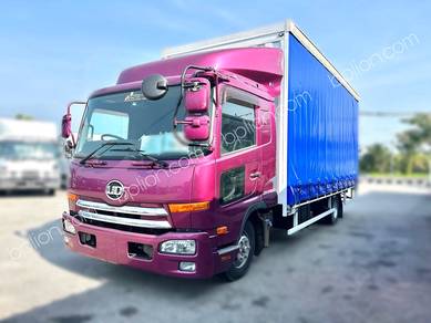 Rebuild Nissan MK38 Curtain Sider Lorry (6 Tyres)