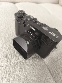 Fujifilm X100V Black