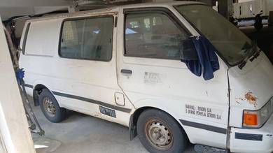 Nissan venatte semi panel