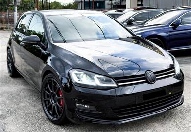 2017 Volkswagen Golf HIGHLINE