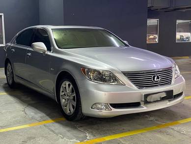 Lexus LS 460 L 4 SEATER in Petaling Jaya, SGR